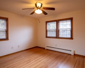 The Heritage Apartments in Edina, MN - Building Photo - Building Photo