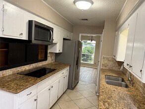 4202 Ponca St in Pasadena, TX - Building Photo - Building Photo