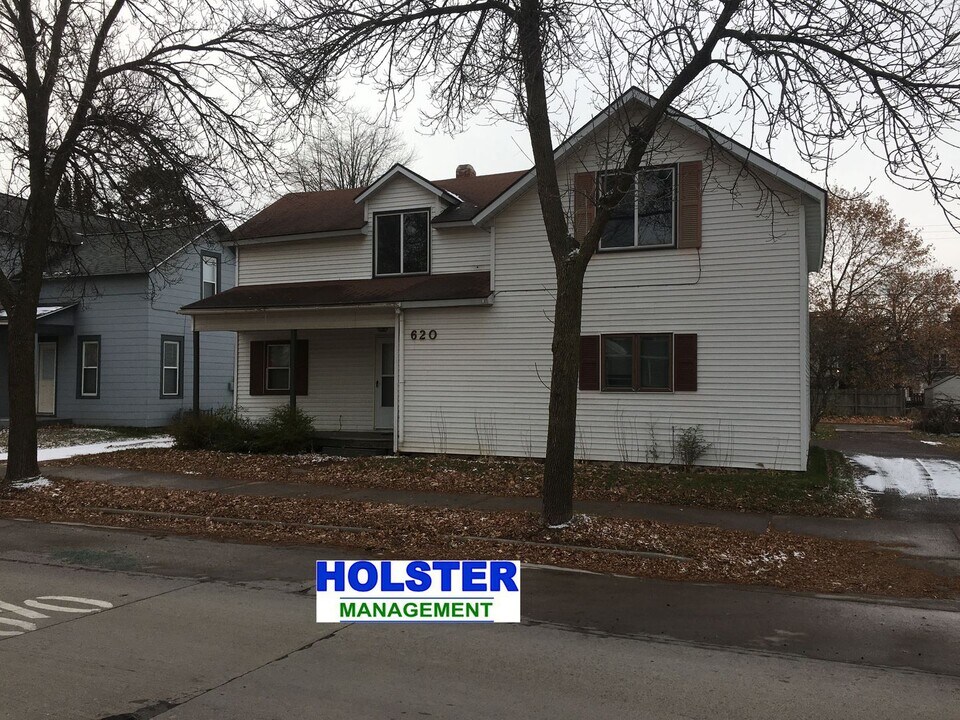 620 S 3rd Ave in Wausau, WI - Building Photo