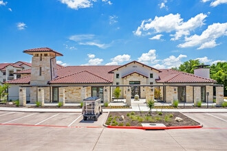 Bridge at Paloma in Austin, TX - Foto de edificio - Building Photo