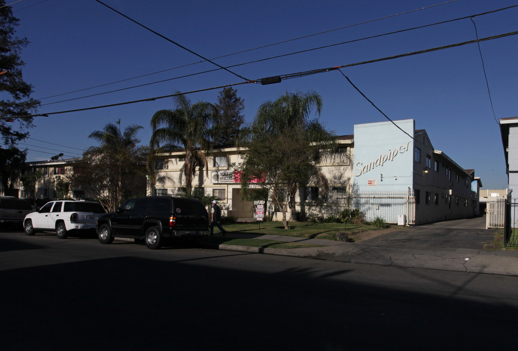 Sandpiper Apartments in Panorama City, CA - Building Photo