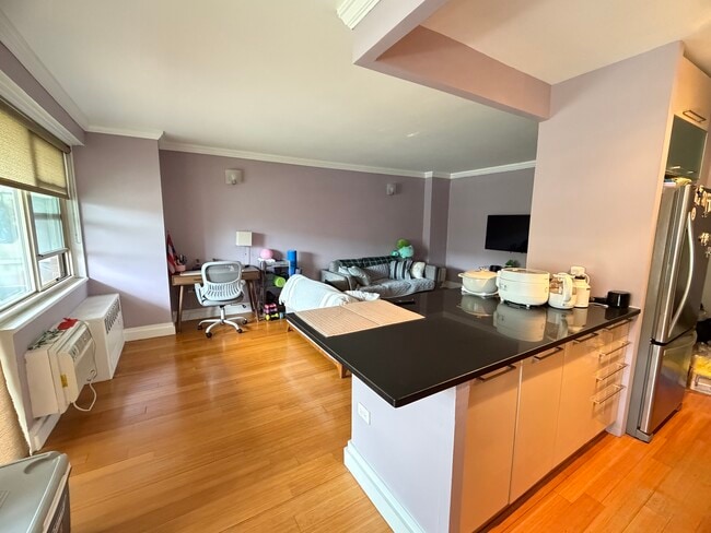 200 Cozine Ave, Unit 4K in Brooklyn, NY - Foto de edificio - Building Photo