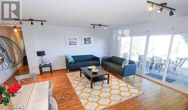 1737 Cedar Grove Ave in Innisfil, ON - Building Photo - Building Photo