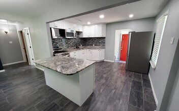 4375 Deborah Ave in Memphis, TN - Building Photo - Building Photo