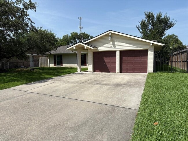 property at 406 Oak Vista Dr