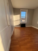 366 4th Ave in Troy, NY - Building Photo - Building Photo