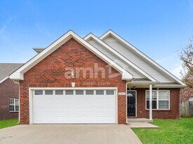 1004 Hendricks Ct in Clarksville, TN - Building Photo