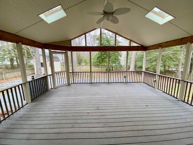 412 Cross Creek Ct in Chester, MD - Building Photo - Building Photo