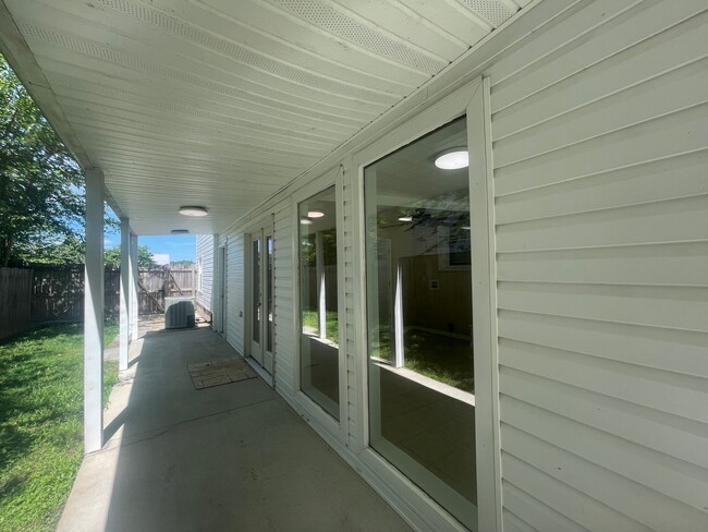 6 Julia Terrace in Newport News, VA - Building Photo - Building Photo