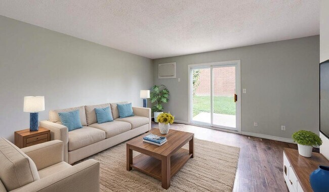 East Park Square Townhomes in Windsor, ON - Building Photo - Building Photo