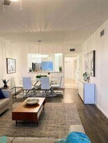 7755 Yardley Dr, Unit 112 in Tamarac, FL - Building Photo