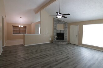 6918 Glen Rosa Dr in Katy, TX - Building Photo - Building Photo