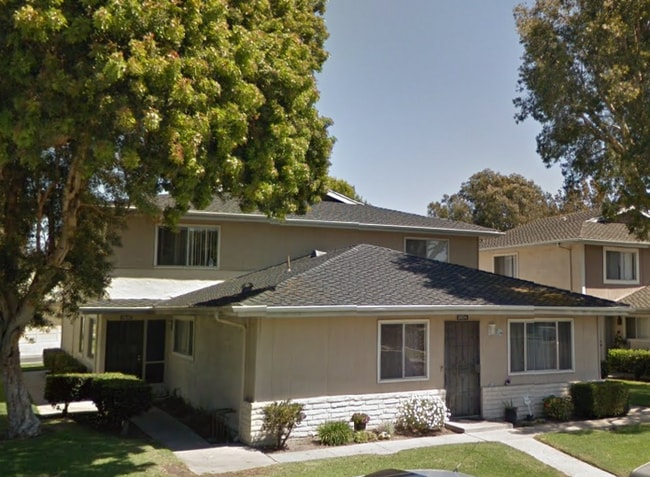 property at 2607 Anchor Ave