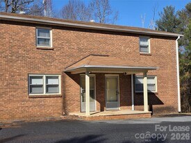 4347 Duncan Dr, Unit 3 in Granite Falls, NC - Building Photo