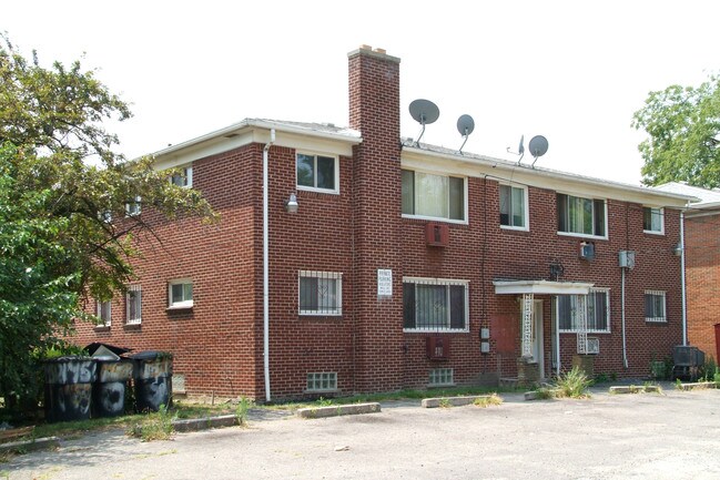 14500 Tireman St in Detroit, MI - Foto de edificio - Building Photo