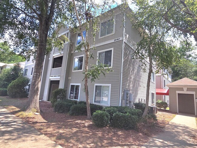 property at 1440 Collegiate Cir