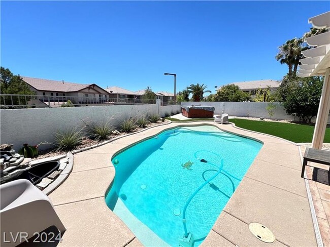 604 Celso Ct in Las Vegas, NV - Building Photo - Building Photo