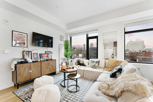 345 Harrison Ave in Boston, MA - Building Photo