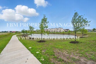 2867 Amelia Ln in Waxahachie, TX - Building Photo - Building Photo