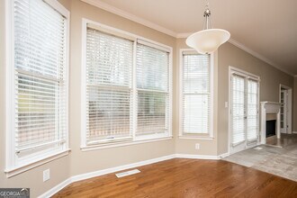 991 Laurel Springs Ln SW in Marietta, GA - Building Photo - Building Photo