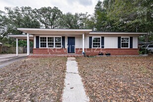 5609 Diane Ct in Mobile, AL - Building Photo