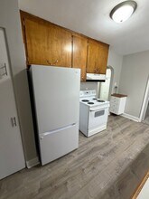 1913 Stirling Ave in Lansing, MI - Building Photo - Building Photo