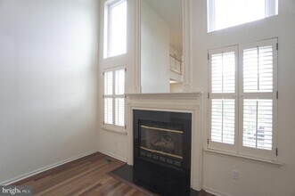 250 Lookout Pl in Wayne, PA - Building Photo - Building Photo