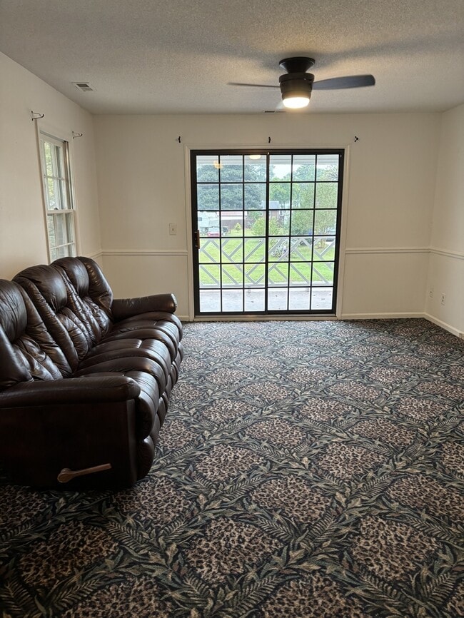 408 W Harnett St in Benson, NC - Building Photo - Building Photo