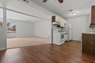 Genesee Village - Flint, MI in Flint, MI - Building Photo - Building Photo