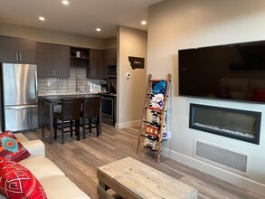 31 Highnoon Way in Bozeman, MT - Building Photo - Building Photo