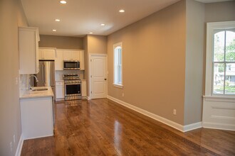 108 Centre St in Haddonfield, NJ - Building Photo - Building Photo