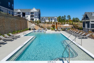 Valera Riverside in Douglasville, GA - Building Photo - Building Photo