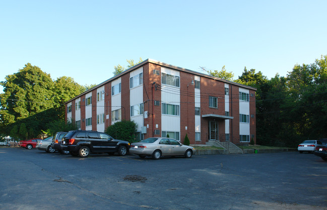 Millford Arms Apartments in East Lansing, MI - Building Photo - Building Photo