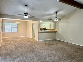201 Hickory Hill Dr in Lufkin, TX - Building Photo - Building Photo