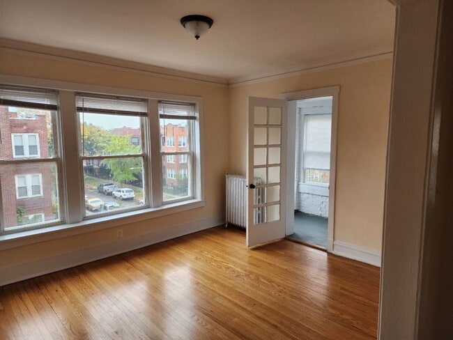 7502 N Hoyne Ave, Unit 10-3