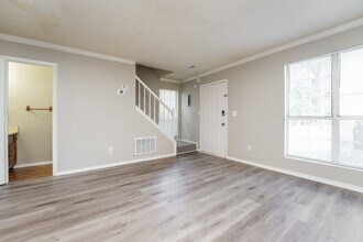 1418 Stonegate Point in Stone Mountain, GA - Building Photo - Building Photo