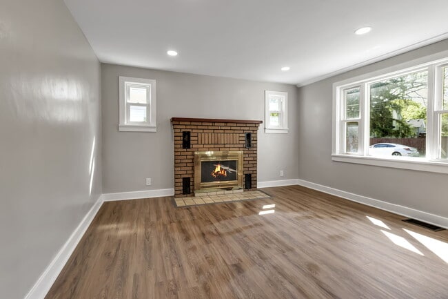56 Garfield St, Unit 1