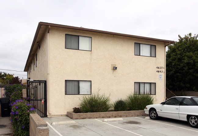 4637-4643 Hamilton St in San Diego, CA - Building Photo - Building Photo