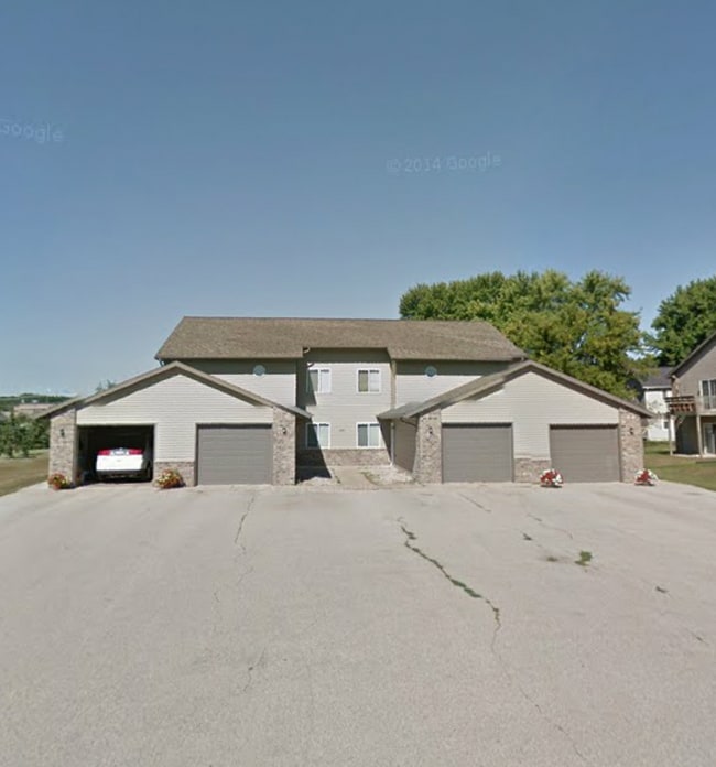 property at 450 Skare Rd