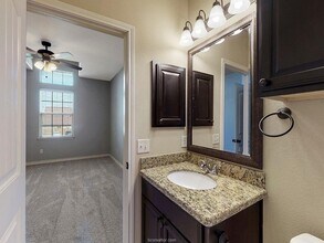 3310 Travis Cole Ave in College Station, TX - Building Photo - Building Photo