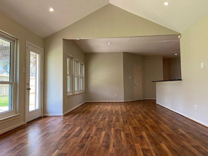 1803 Oak Cluster Cir in Pearland, TX - Building Photo - Building Photo