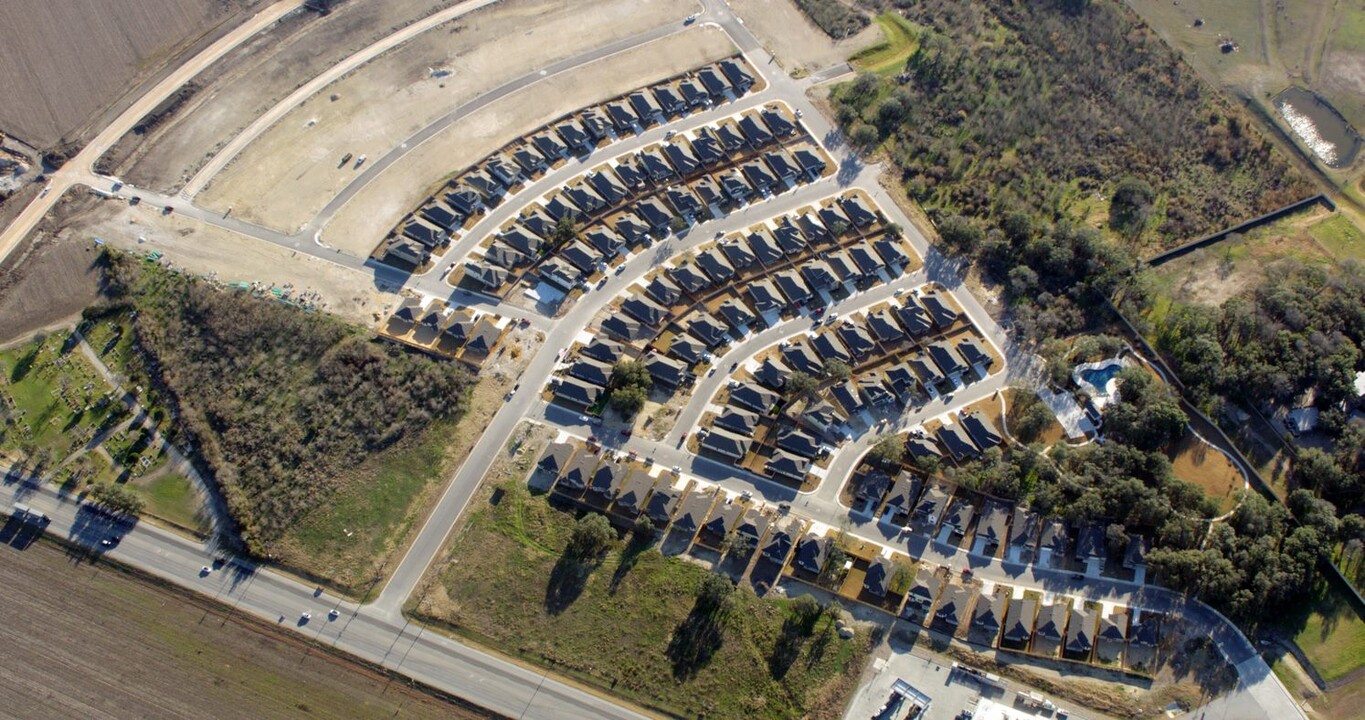 M/I Homes Greenpoint Heights in Seguin, TX - Building Photo