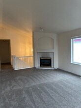 6521 Baby Bear Dr in Anchorage, AK - Building Photo - Building Photo