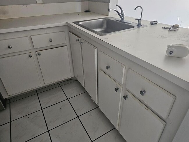 10037 Winding Lake Rd in Sunrise, FL - Foto de edificio - Building Photo