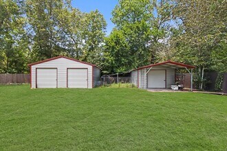 432 Co Rd 4284 in Dayton, TX - Building Photo - Building Photo