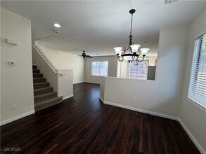 287 Red Eucalyptus Dr in Henderson, NV - Building Photo - Building Photo