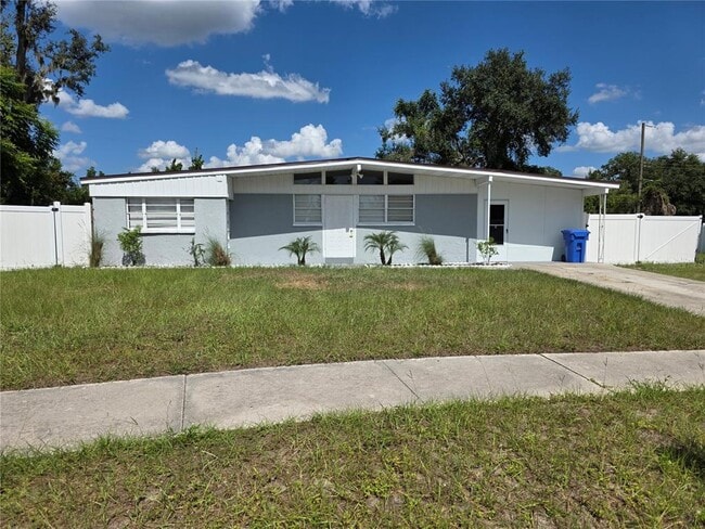 1103 Teakwood Ave in Tampa, FL - Building Photo - Building Photo