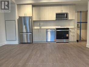 3250 Carding Mill Trail in Oakville, ON - Building Photo - Building Photo