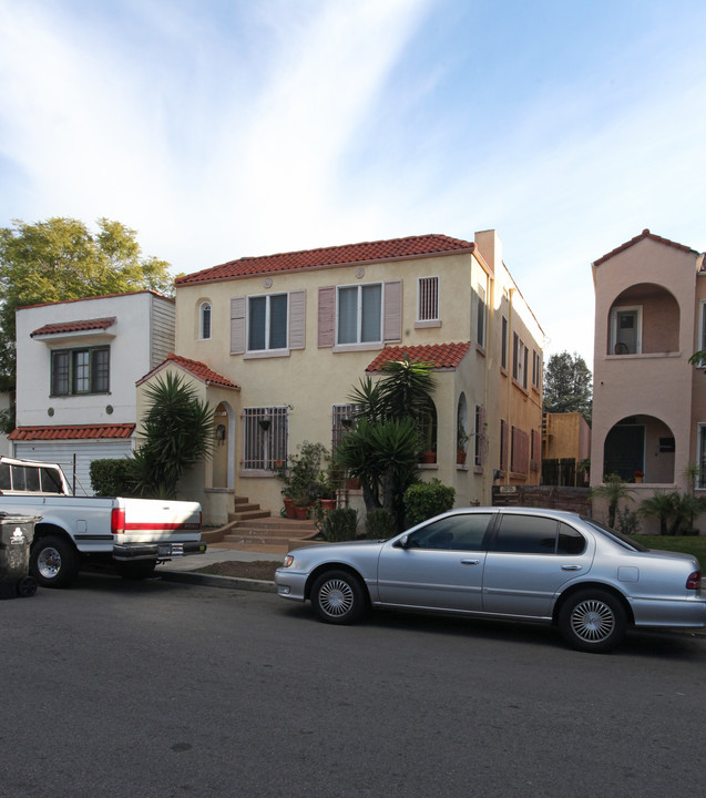 1850 New Hampshire Ave in Los Angeles, CA - Foto de edificio