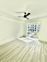 18631 NE 25th Pl, Unit 802 in Miami, FL - Building Photo - Building Photo